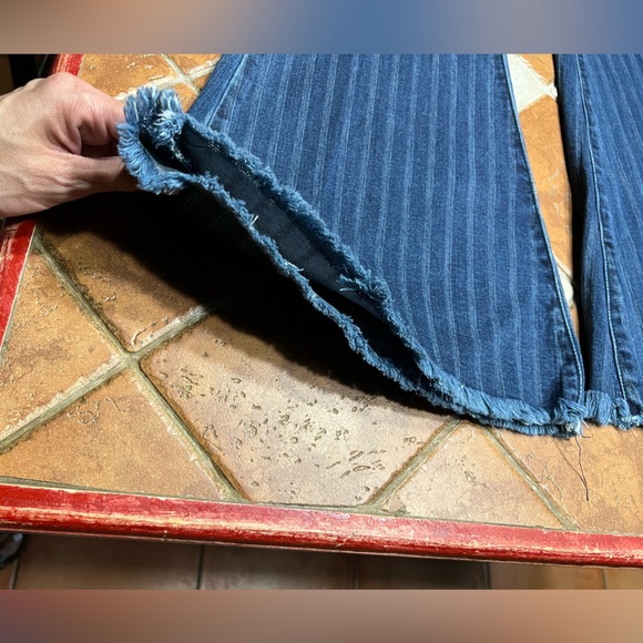 Uniq By Litz Striped Pattern Flared Denim - Picture 10 of 16